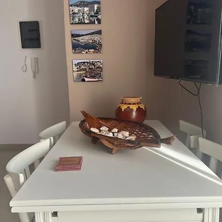 Petropoulos Apartment